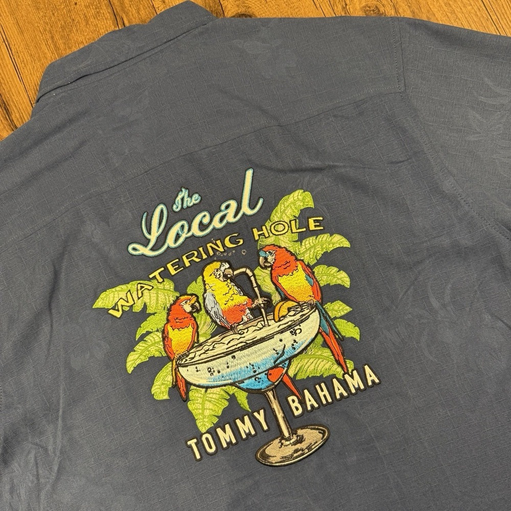 Tommy Bahama Silk‎ Camp Shirt Mens L Blue The Local Watering Hole Parrots Drink